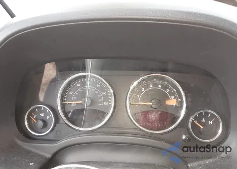 2016 Jeep Compass Latitude z USA, uszkodzony, nr VIN 1C4NJCEA1GD704846